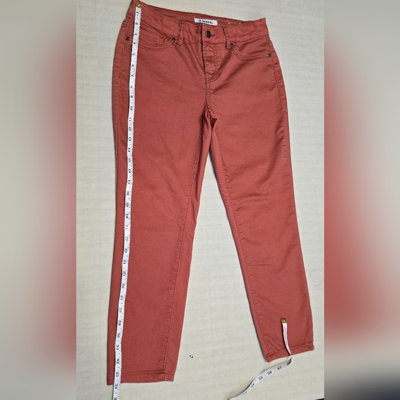 Women's Rust Jeans - Picture 5 of 10